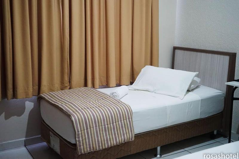 Rosa'S Hotel Толеду Екстер'єр фото