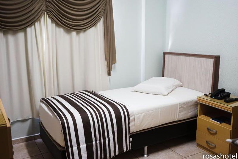 Rosa'S Hotel Толеду Екстер'єр фото